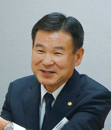 正田 和夫氏